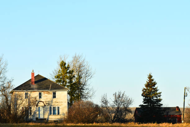 istock Old Abandoned Farm House 1092441644