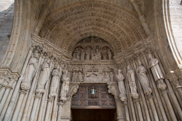 istock Cathedral Entrance, Tui 1092558194