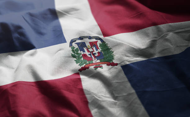 bandeira de república dominicana amarrotada close-up - dominican flag - fotografias e filmes do acervo