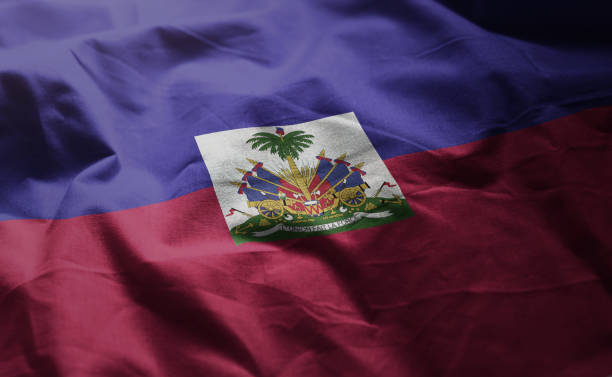 haiti flaga rumpled close up - haiti flag republic of haiti flag of haiti zdjęcia i obrazy z banku zdjęć