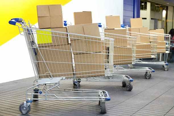 istock Many shopping carts and boxes 1092649466