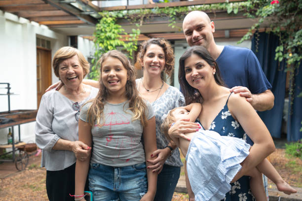 istock Multi-Generation hispanic-latino family at home portrait 1092658746