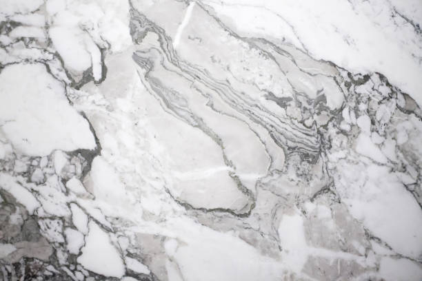 texture marbre abstraite naturelle blanche et grise - marble white cracked painterly effect photos et images de collection