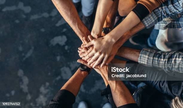 Simbolo Di Lavoro Di Squadra Cooperazione E Unità - Fotografie stock e altre immagini di Lavoro di squadra - Lavoro di squadra, Persone, Insieme