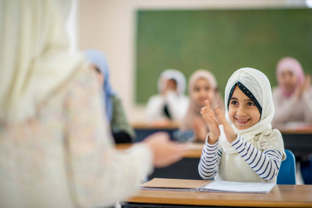 istock Muslim girl clapping 1092760888