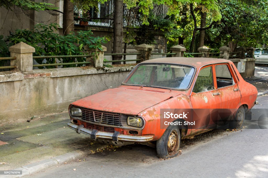 Vintage coche rumana - Foto de stock de Coche libre de derechos