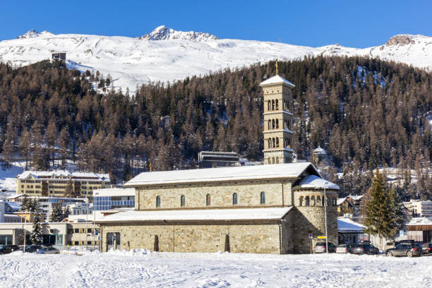 kościół katolicki św karl borromaeus, st. moritz, canton graubinden, szwajcaria - graubunden canton obrazy zdjęcia i obrazy z banku zdjęć