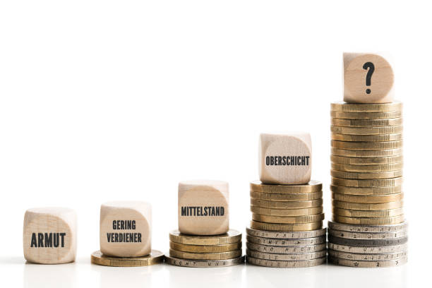 istock unproportional income differences between rich and poor 1092924282