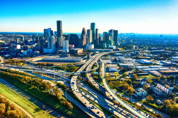 City of Houston Texas Aerial The downtown skyline and surrounding metropolitan area of Houston, Texas; the fourth largest city in the United States shot from an altitude of about 1000 feet. aircraft point of view stock pictures, royalty-free photos & images