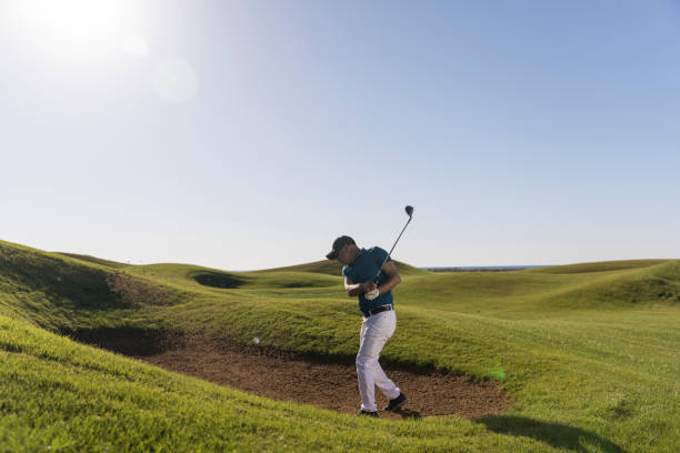 istock Golf player shoting ball - Links Golf 1093161954