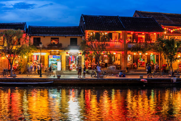 Evening view of Old Town in Hoi An city, Vietnam Hoi An is situated on the east coast of Vietnam. Its old town is a UNESCO World Heritage Site because of its historical buildings. hoi an stock pictures, royalty-free photos & images