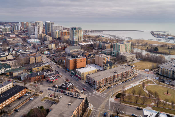 istock Milwaukee Wisconsin Aerial View 1093195484