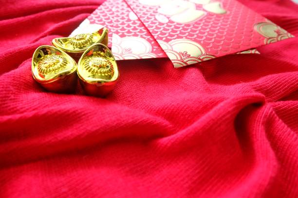 istock Gold Chinese money 1093212452