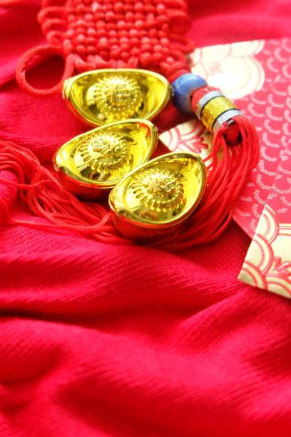 istock Gold Chinese money 1093213712