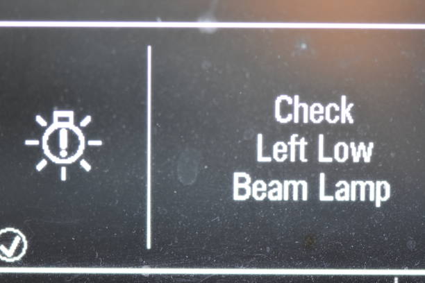 istock Digital indication of a technical fault in a vehicle 1093253758