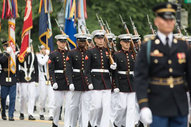 desfile conmemorativo nacional - us marine corps fotografías e imágenes de stock