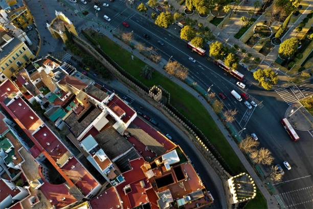 istock Wall of Seville Luftbilder 1093294998