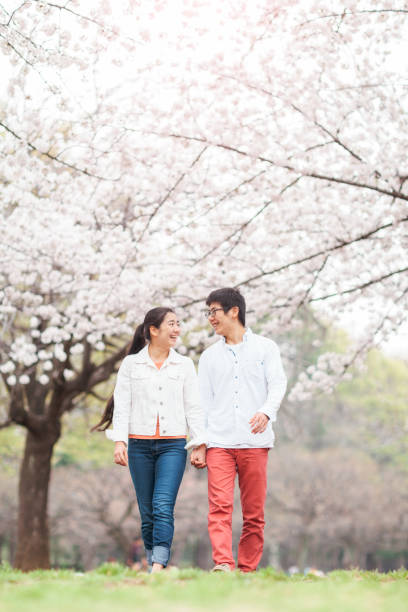 istock Couple dating in spring 1093455306