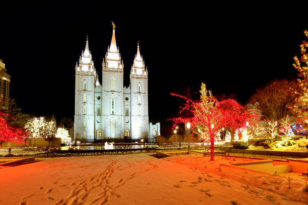 istock Temple Square New Year's Lights 1093478298