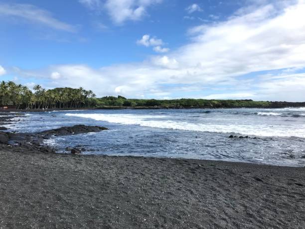 istock Black Sand Beach on the Big Island 1093512926