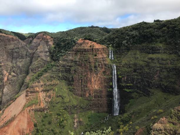 istock Kauai Waterfalls in Waimea Canyon 1093513008