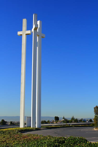 istock 3 Crosses at the Crossroads 1093713260