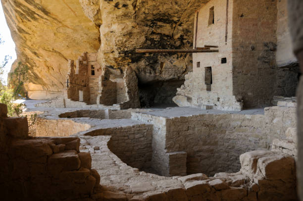 istock Mesa Verde Balcony House & Kiva 1093751992
