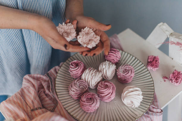 istock Pink and white marshmallows. Cooking 1093765878
