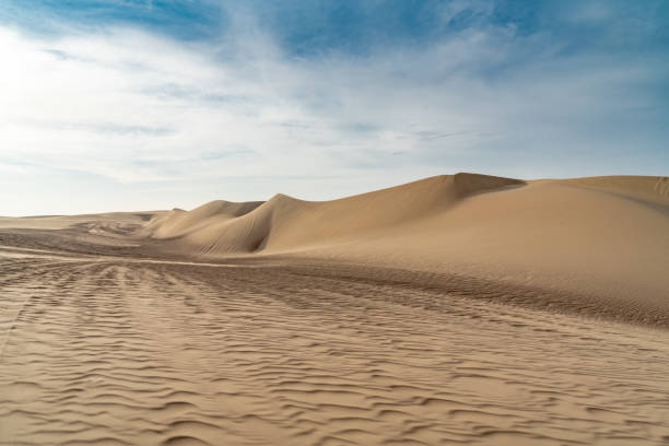 Huacachina Sand Dunes Huacachina, Peru. oasis sand sand dune desert stock pictures, royalty-free photos & images