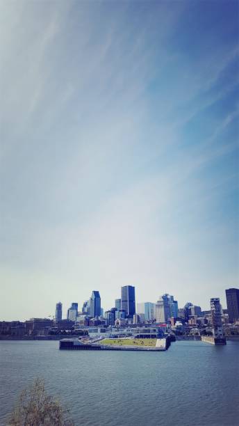 istock The silhouette of Montreal (photo8) 1093793752