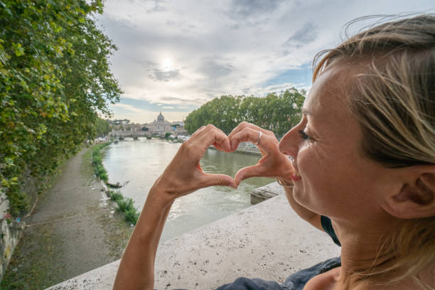 istock Young woman loving Rome, Italy 1093818838