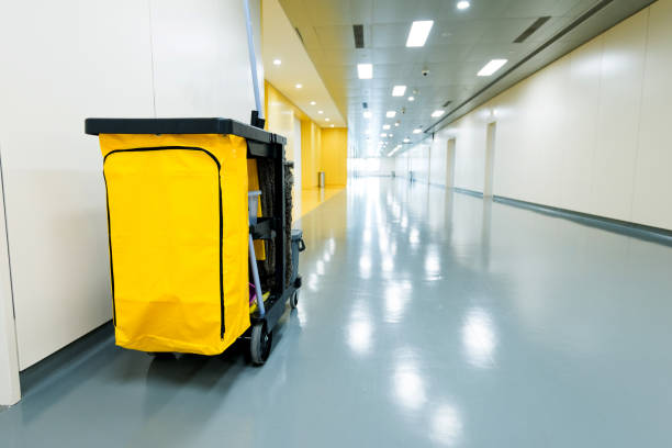 istock Cleaning cart in hospital corridor 1093842270