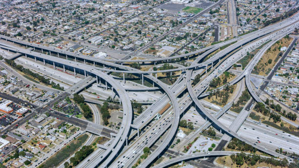 istock Aerial view of highway intersection 1093921564