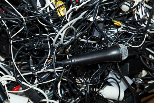 istock Entangled heap of electronic scrap 1093972486