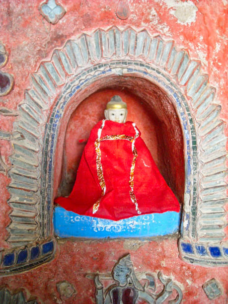 posąg buddy w wietnamie - tibet monk architecture india zdjęcia i obrazy z banku zdjęć