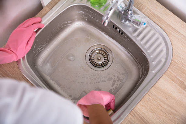 istock Person Washing The Kitchen Sink 1094153192