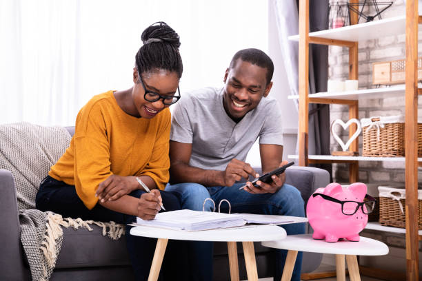 istock Couple Calculating Invoice 1094158240