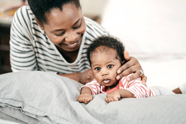 istock Mom and baby at home 1094171456