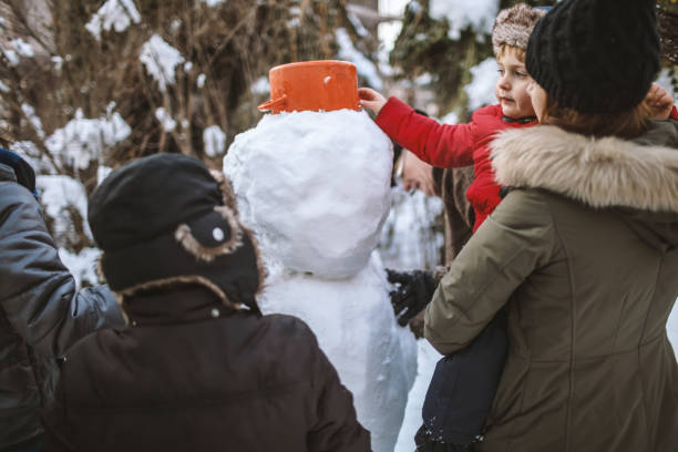 istock Family winter fun 1094210230