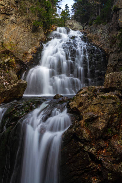 istock Crystal Cascade Falls Tuckerman Ravine Trail 1094237840