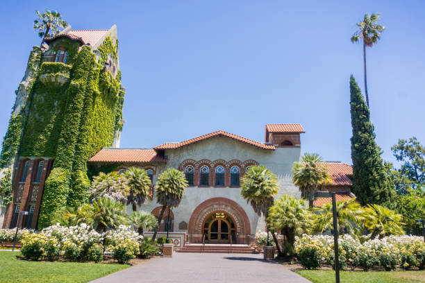 antigo edifício da san jose state university; san jose, califórnia - ancient tree usa california - fotografias e filmes do acervo