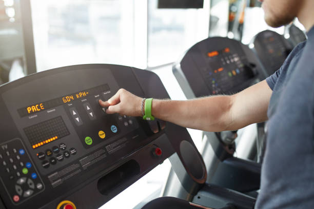 Jogging Control Panel 240+ Treadmill Control Panel Stock Photos, Pictures & Royalty-Free ...