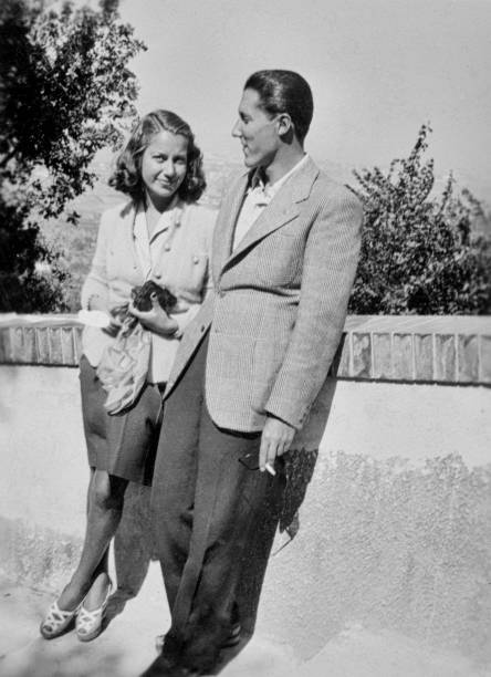 istock Happy young italian couple in 1941 1094372062