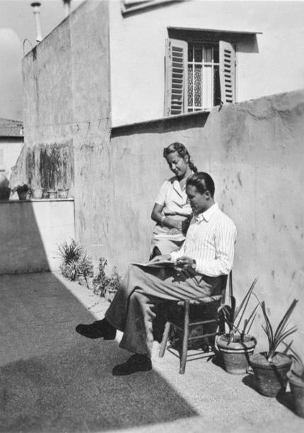 istock Happy young italian couple in 1941 1094372076