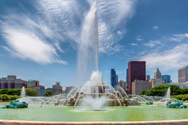 istock Buckingham Fountain in Grant Park, Chicago 1094387458