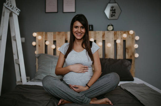 istock Pregant Women do Yoga 1094466636