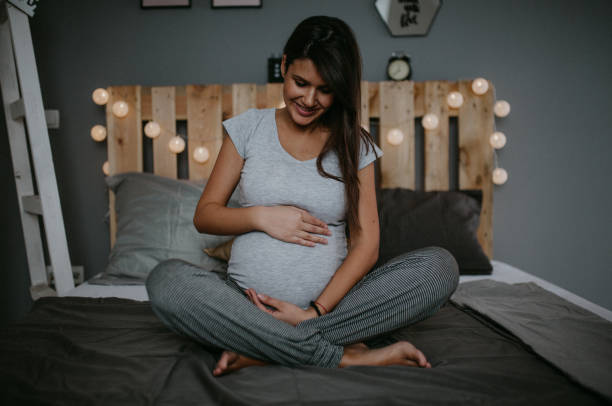 istock Pregant Women do Yoga 1094467046