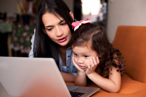 istock Mom and daughter at home 1094644268