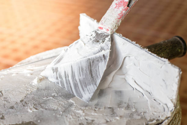 istock Equipment used to repair the ceiling 1094732112