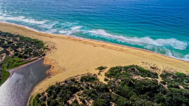 istock Lake Bunga Beach in East Gippsland 1094737092